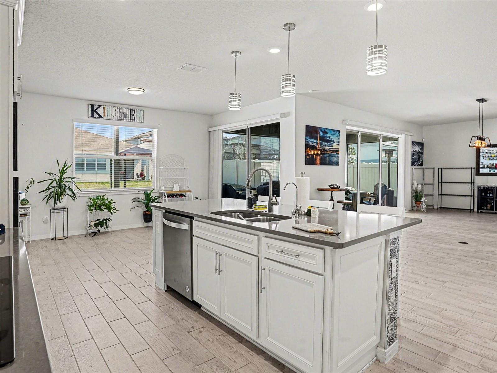 SAVANNAH PALMS - Residential