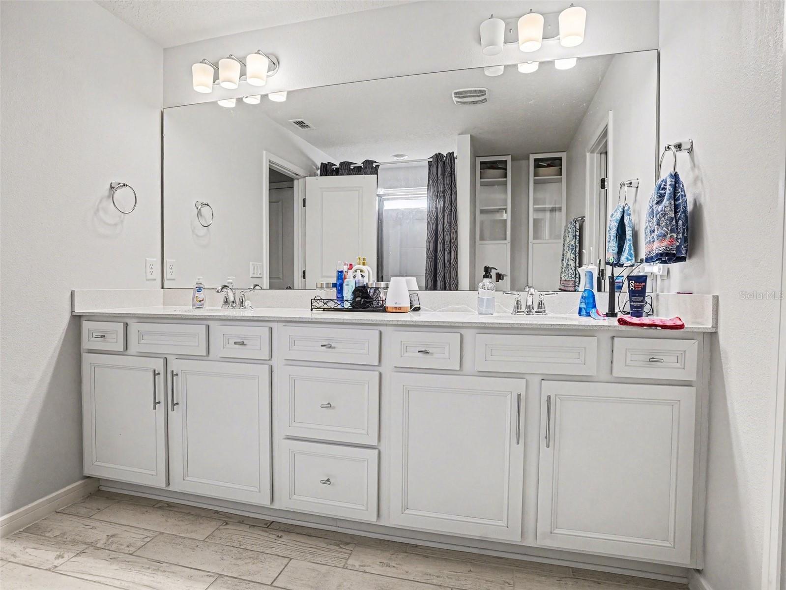 SAVANNAH PALMS - Residential