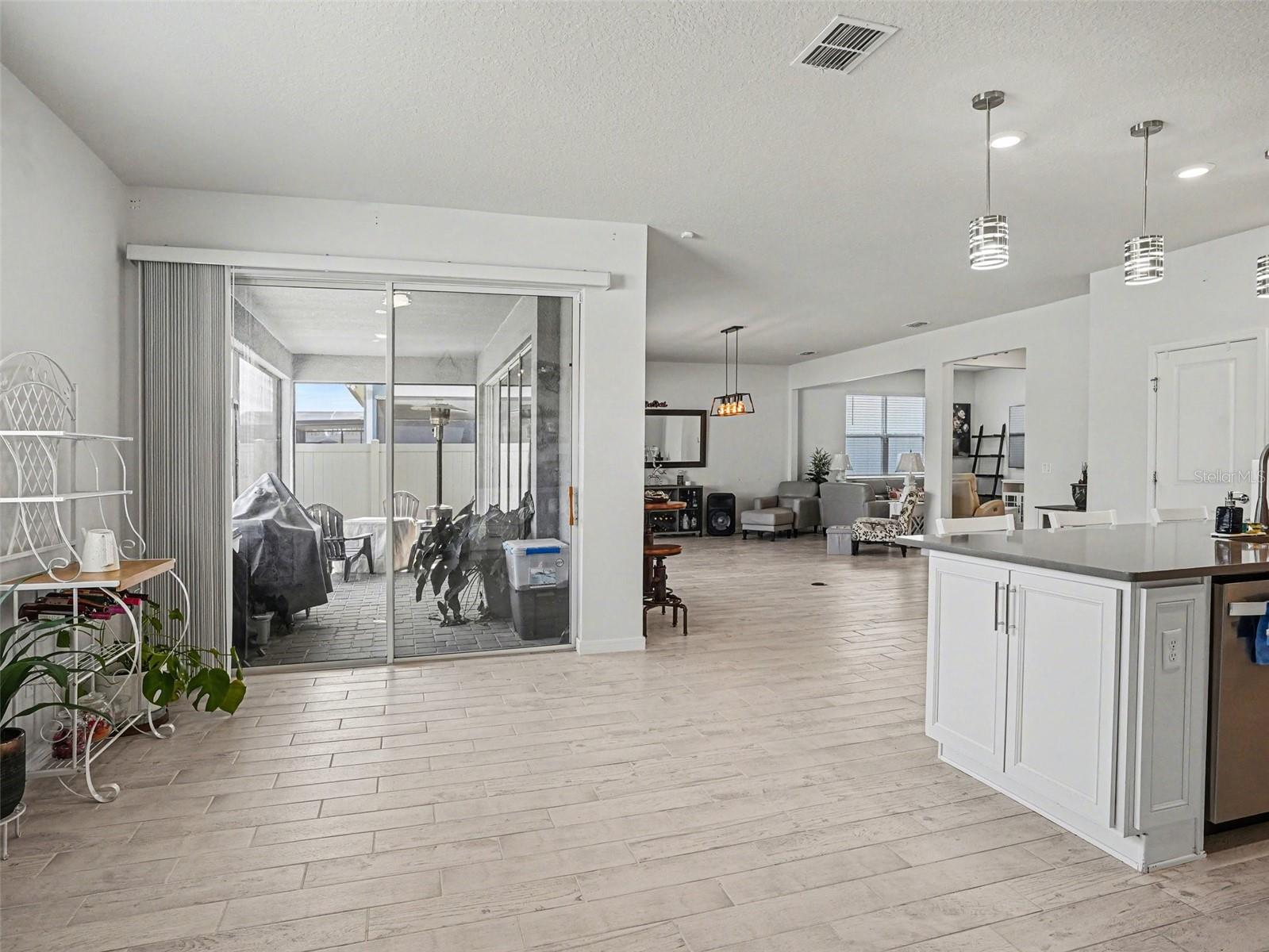 SAVANNAH PALMS - Residential