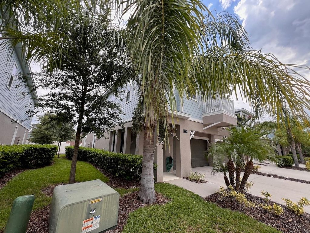 Photo of 556 Lake Wildmere Cove, Longwood, FL 32750 (MLS # O6262589)
