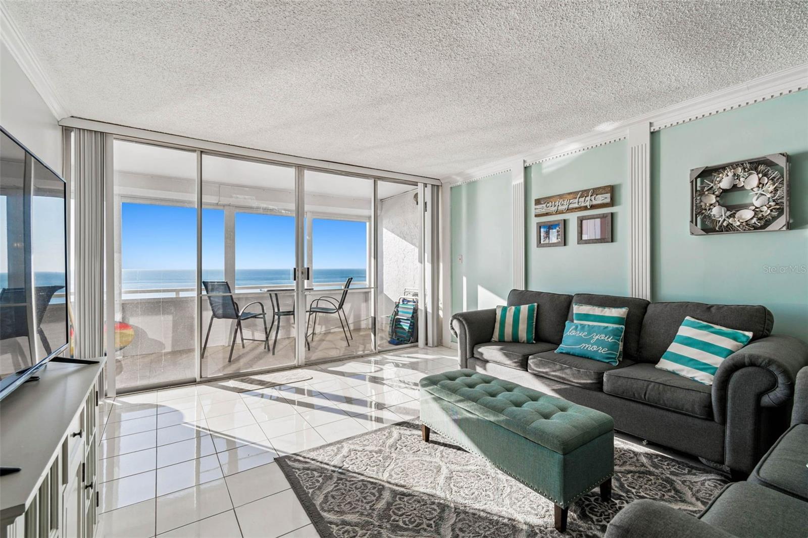 REDINGTON TOWERS BLDG 2 CONDO - Residential