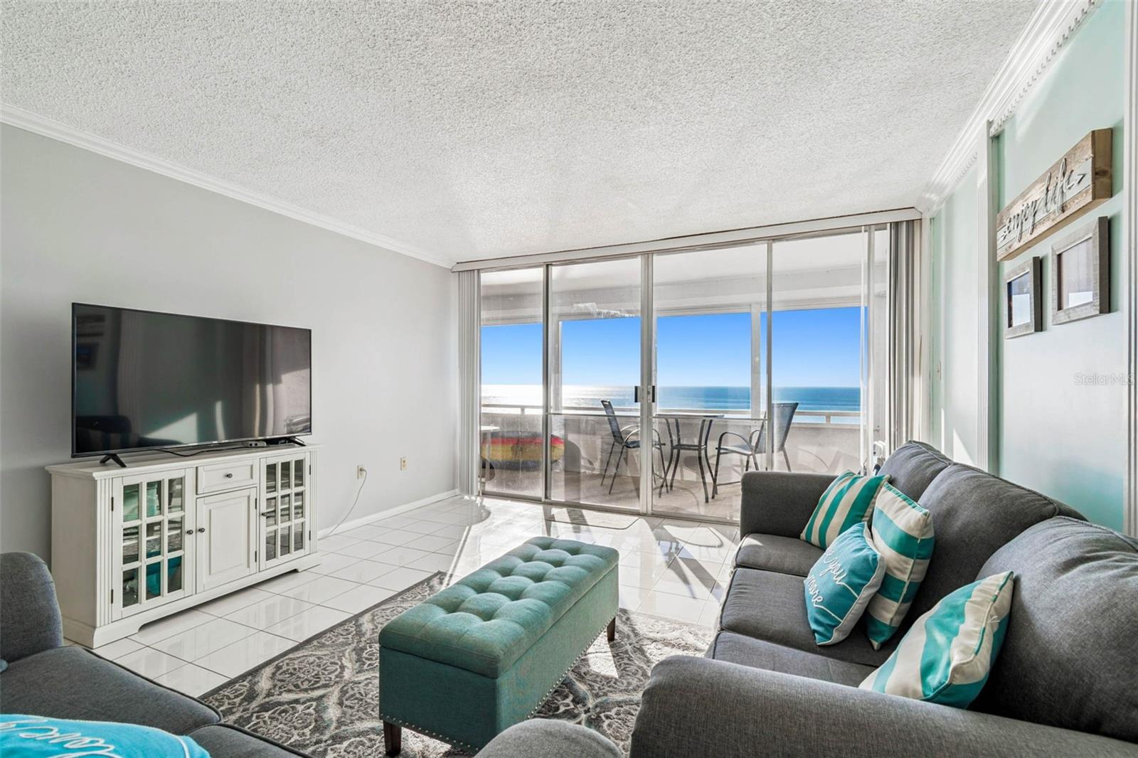 REDINGTON TOWERS BLDG 2 CONDO - Residential