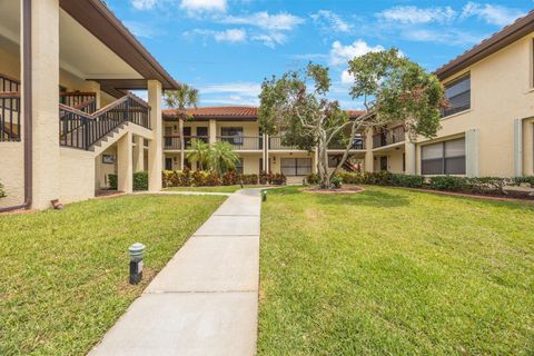 404 HAMMOCK PINE BOULEVARD 404 CLEARWATER FL 33761