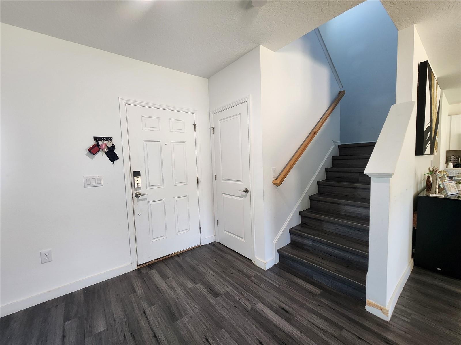 TERRA DEL SOL EAST PH 2 - Residential Lease