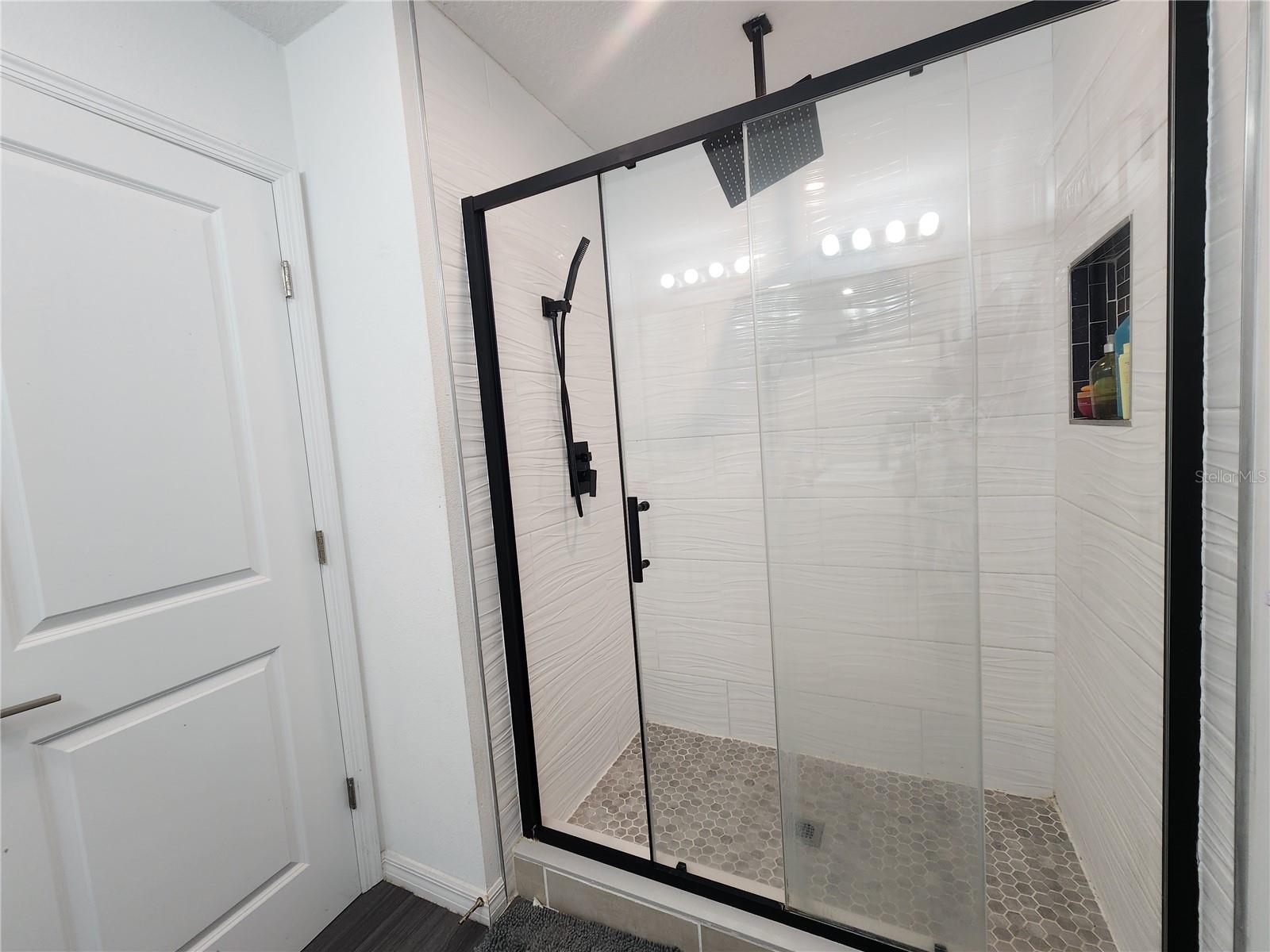 TERRA DEL SOL EAST PH 2 - Residential Lease