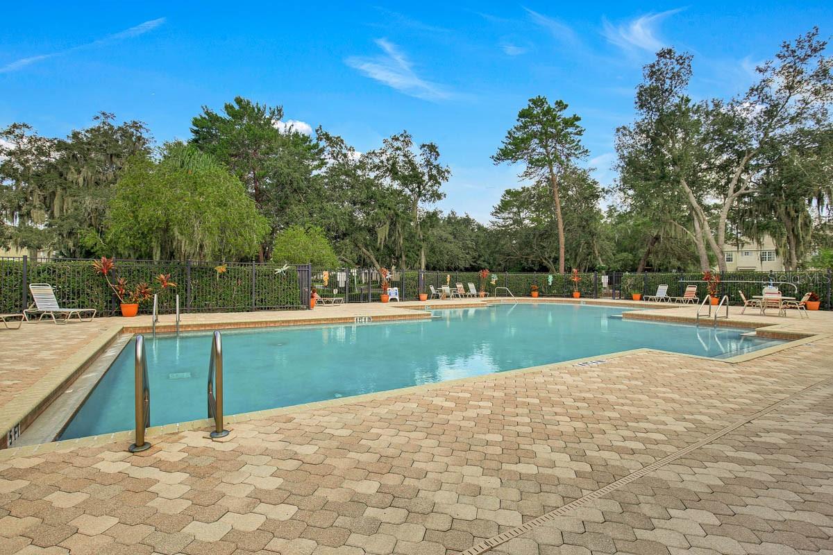 FISHHAWK RANCH TWNHMS PH - Residential