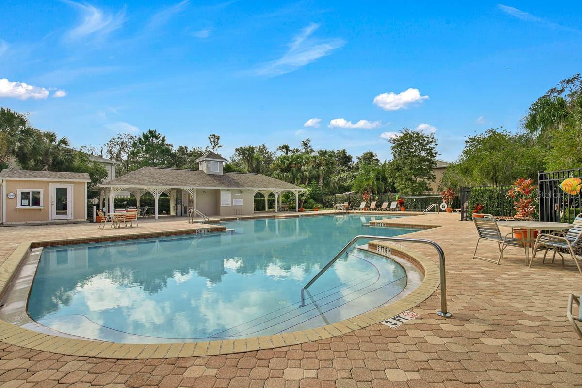 FISHHAWK RANCH TWNHMS PH - Residential
