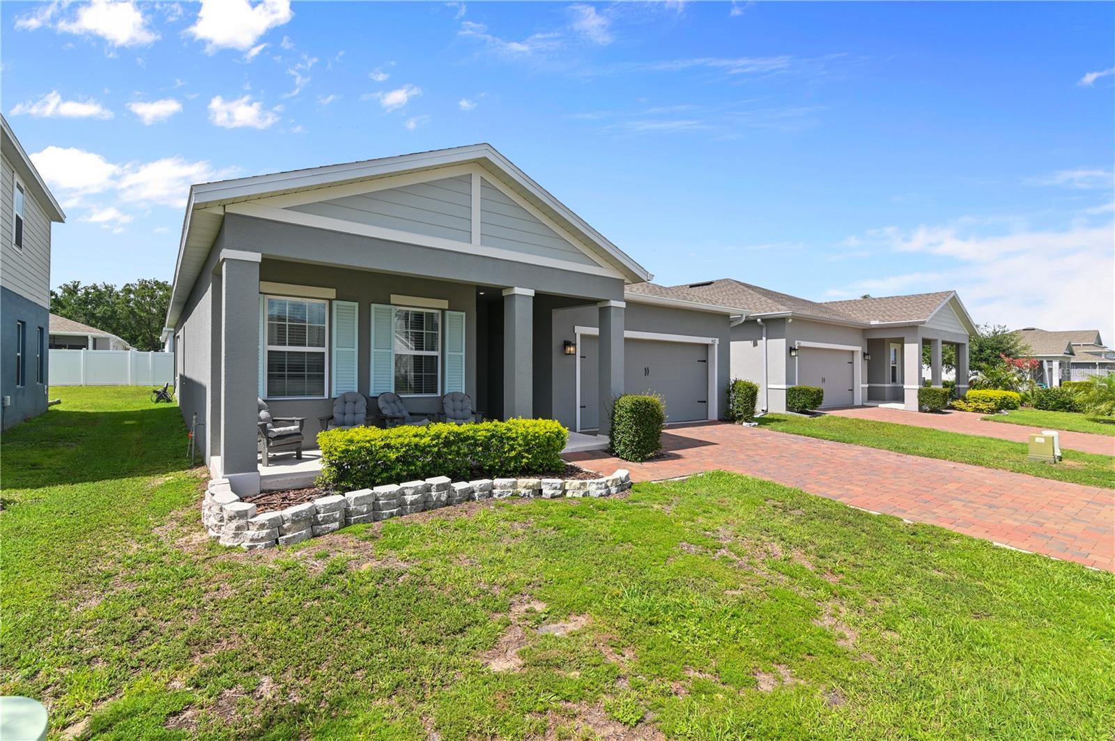 410 WINTER BLISS LN