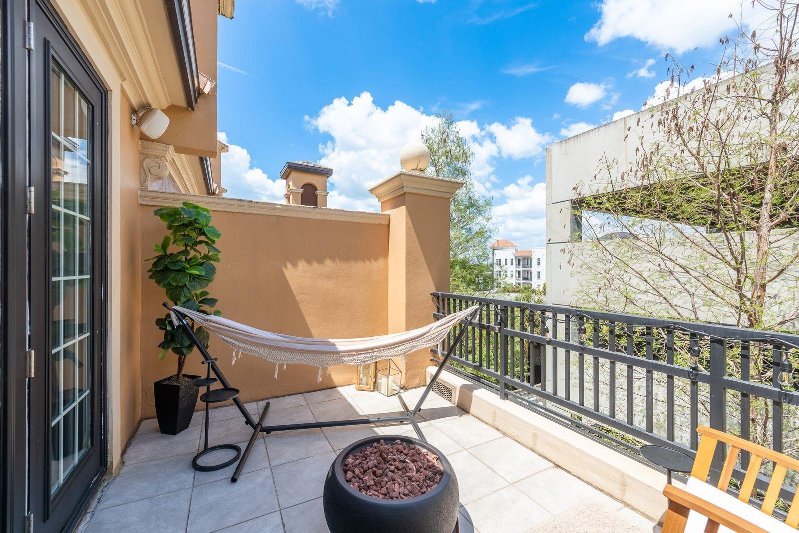 BROWNSTONES OF SOHO - Residential