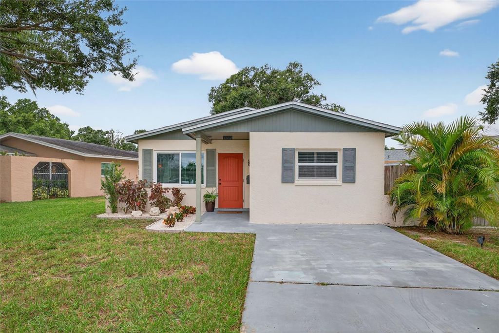 Photo of 1422 35th Street N, St Petersburg, FL 33713 (MLS # TB8436765)