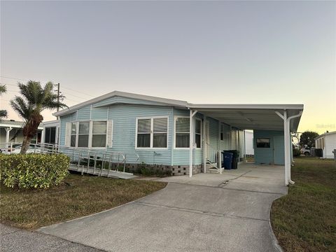 449 LANDSEDGE DRIVE NORTH PORT FL 34287