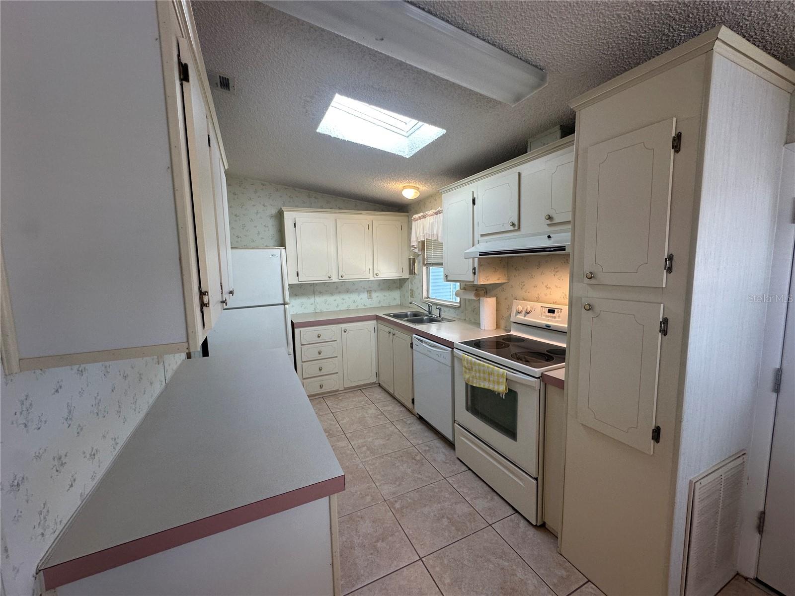 HARBOR ISLES IV - Residential