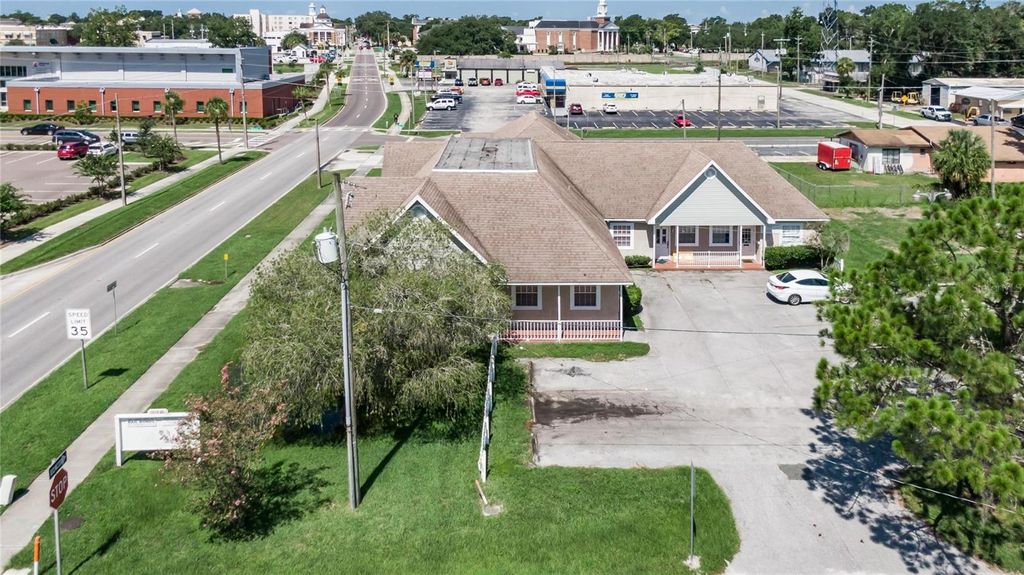 Photo of 504 E Baker Street, Plant City, FL 33563 (MLS # TB8486385)