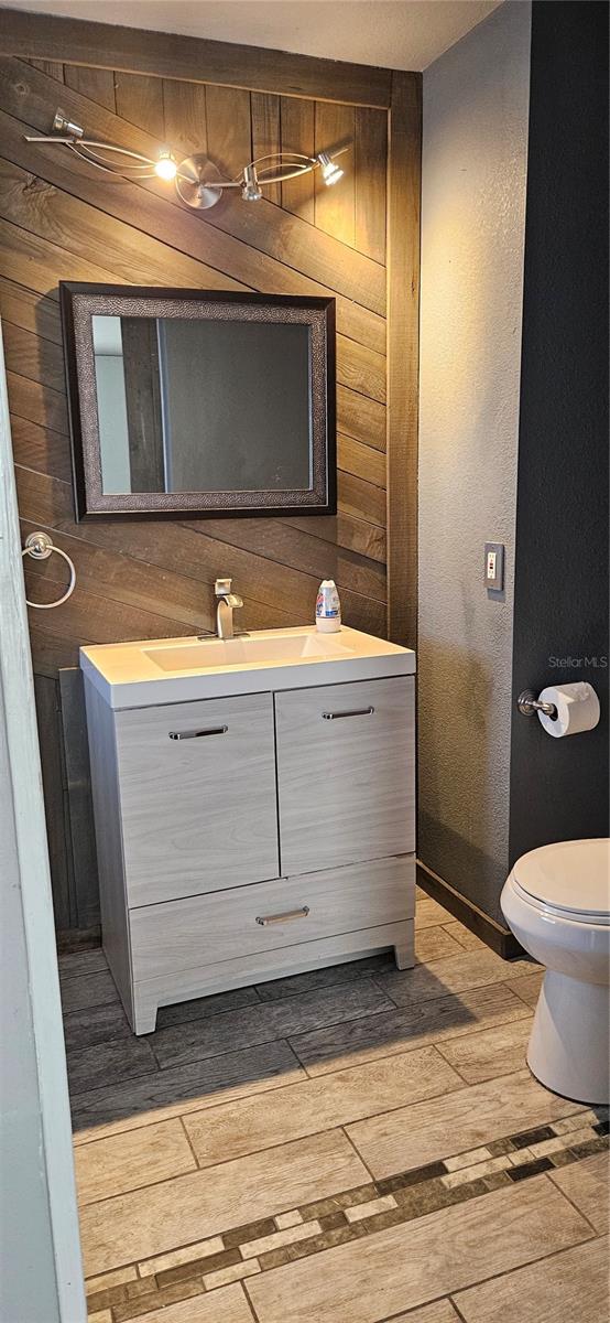 MONTCLAIR LAKE ESTATES - Residential