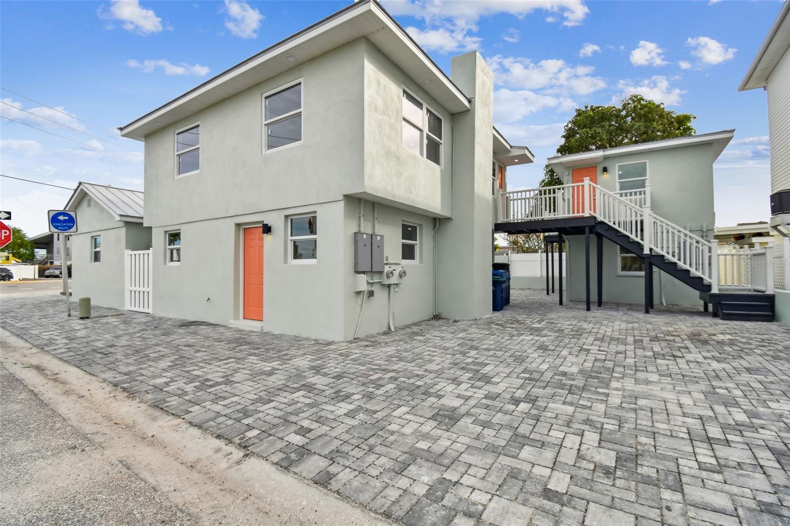 HARBOR SHORES 2ND ADD - Residential Income