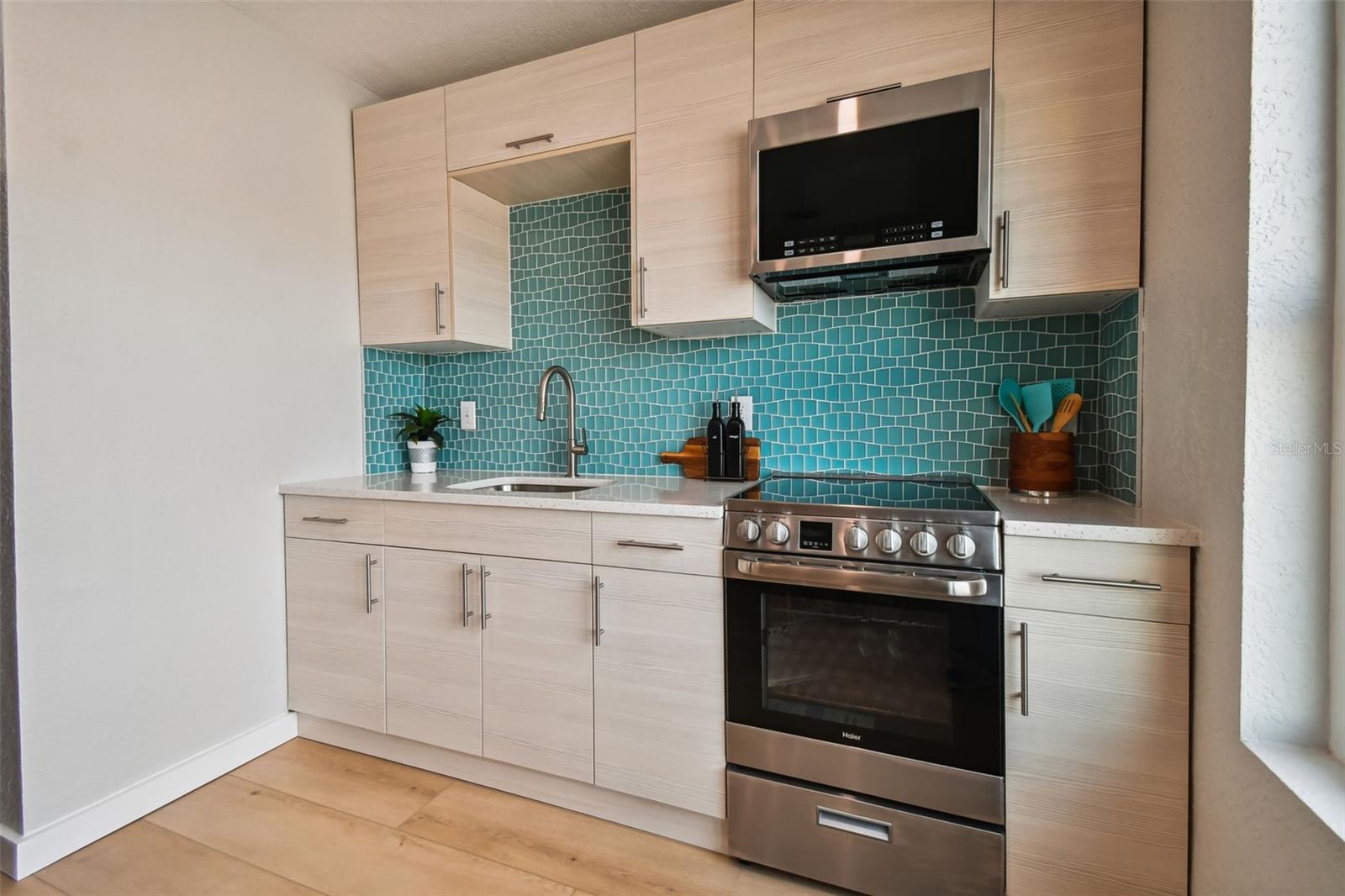 HARBOR SHORES 2ND ADD - Residential Income