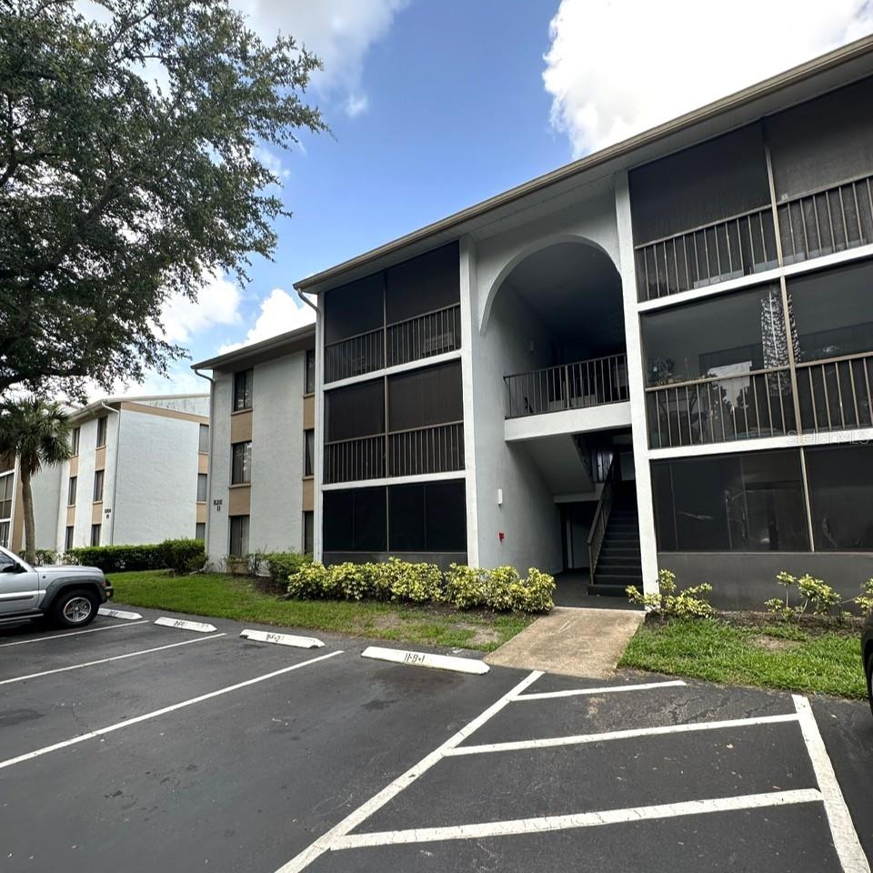 8211 SUN SPRING CIRCLE 11