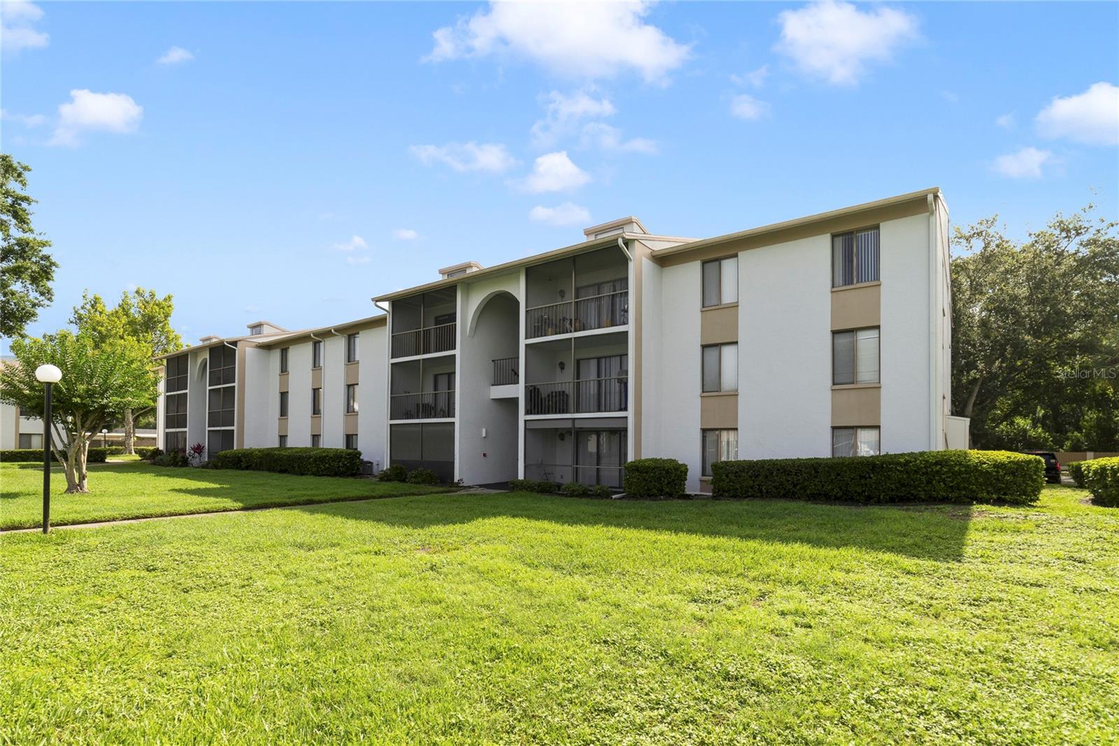 8211 SUN SPRING CIRCLE 11