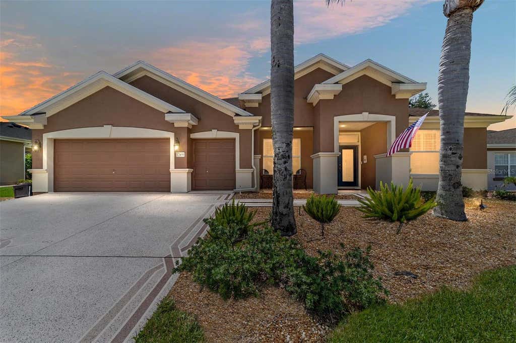 Photo of 12859 SE 91st Terrace Road, Summerfield, FL 34491 (MLS # OM727202)
