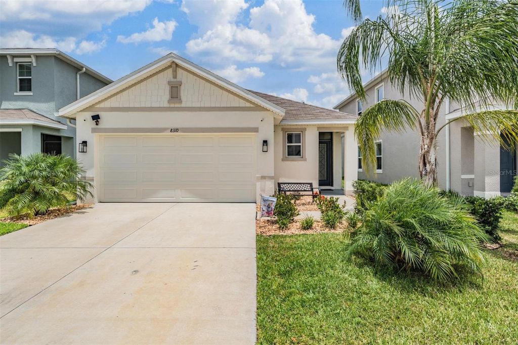 Photo of 8310 Hardy Bay Loop, Wesley Chapel, FL 33545 (MLS # TB8395201)
