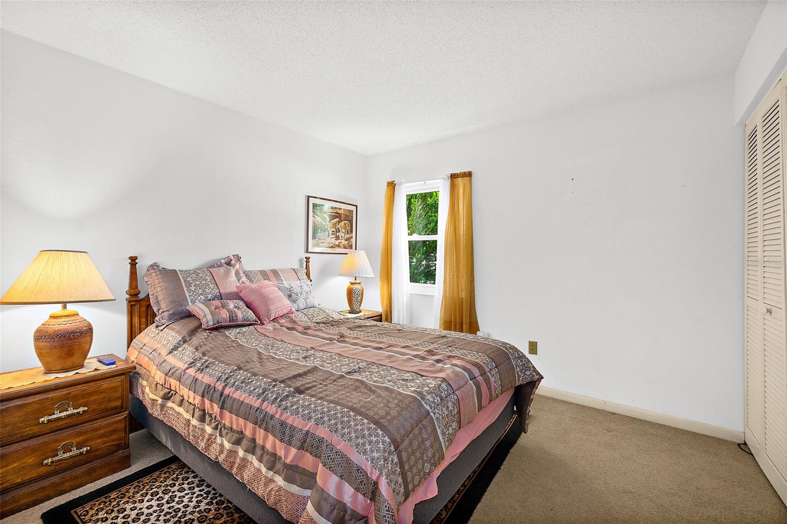 PINE LAKES - Residential