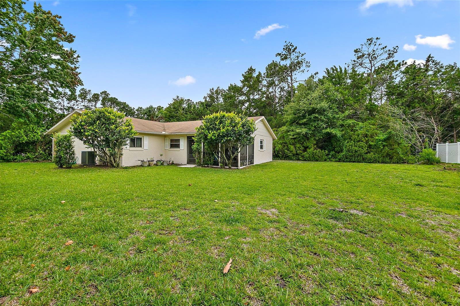 PINE LAKES - Residential