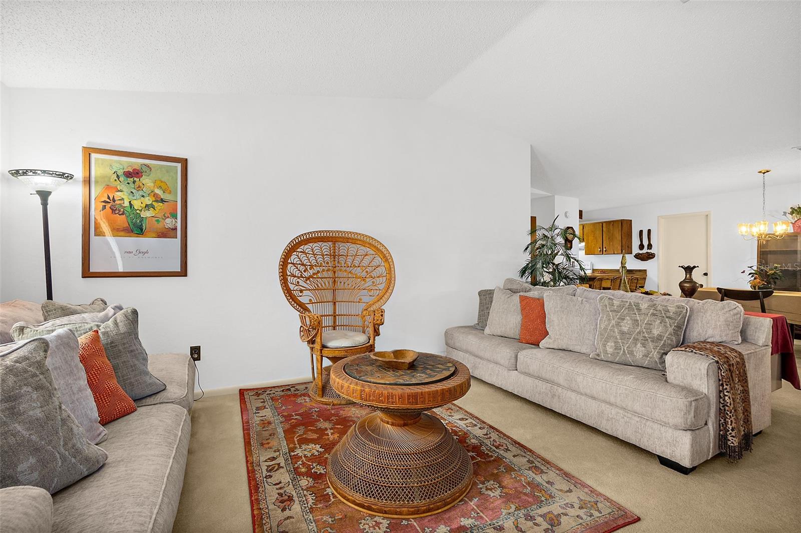 PINE LAKES - Residential