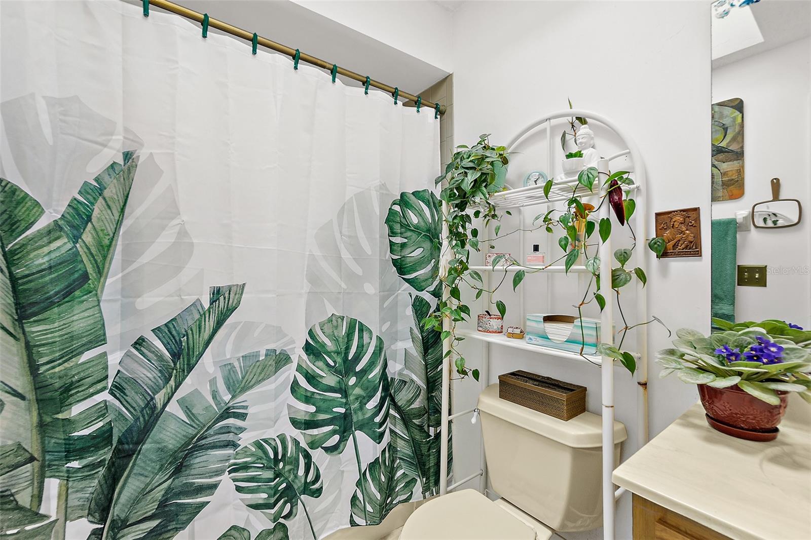 PINE LAKES - Residential