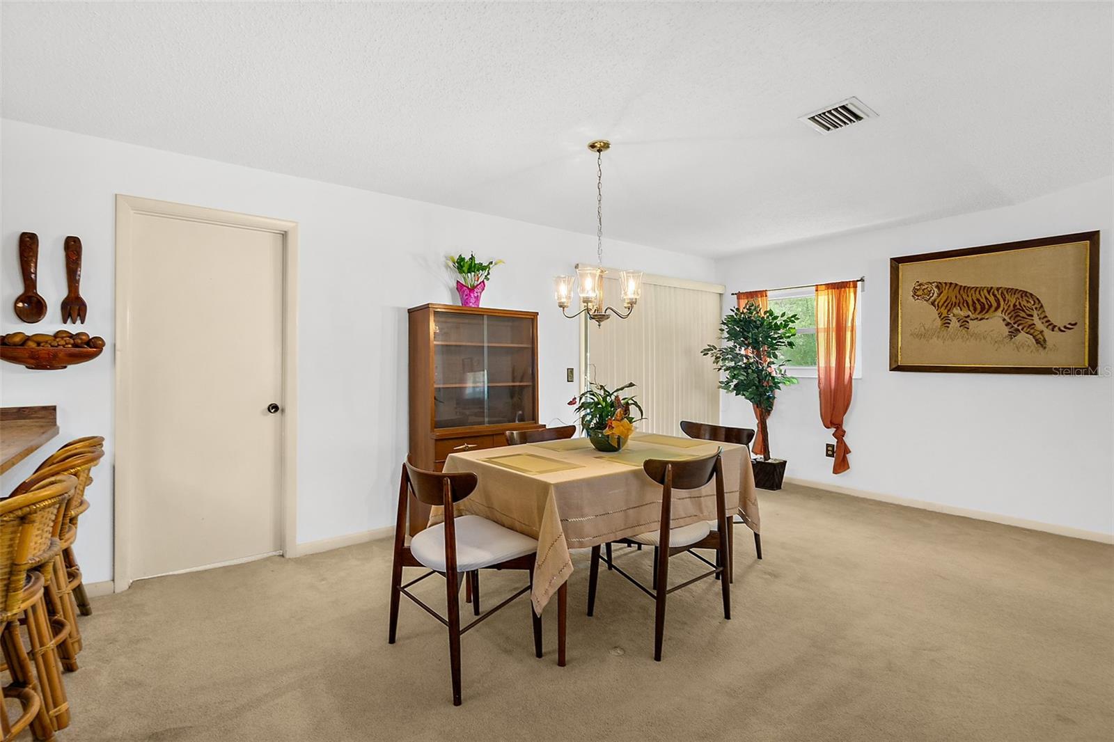 PINE LAKES - Residential