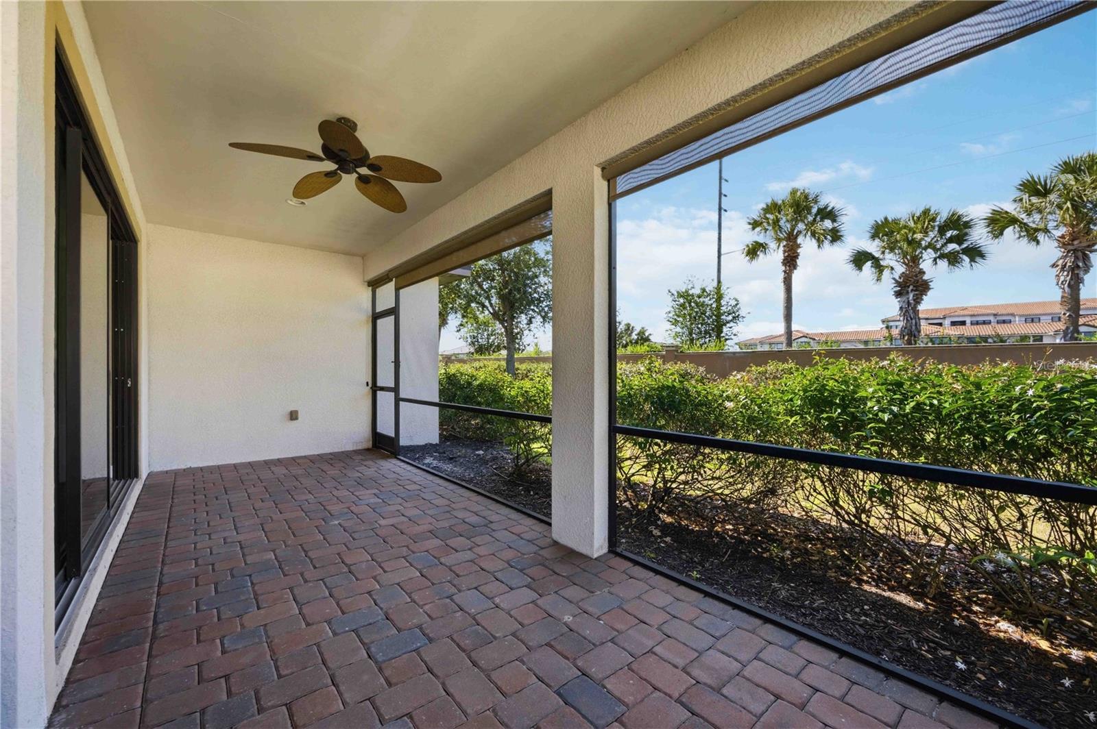 WILLOW CHASE - Residential