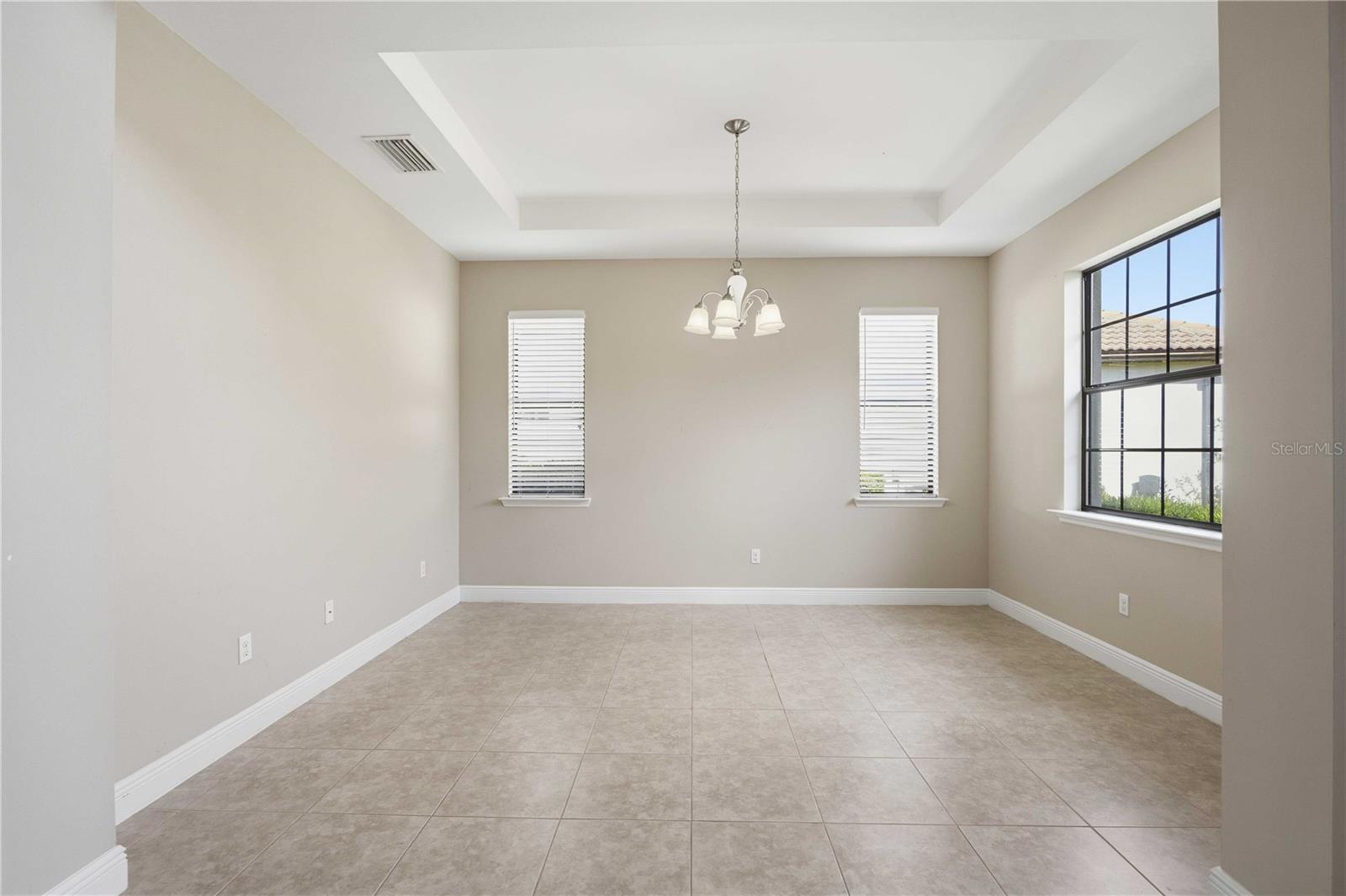 WILLOW CHASE - Residential