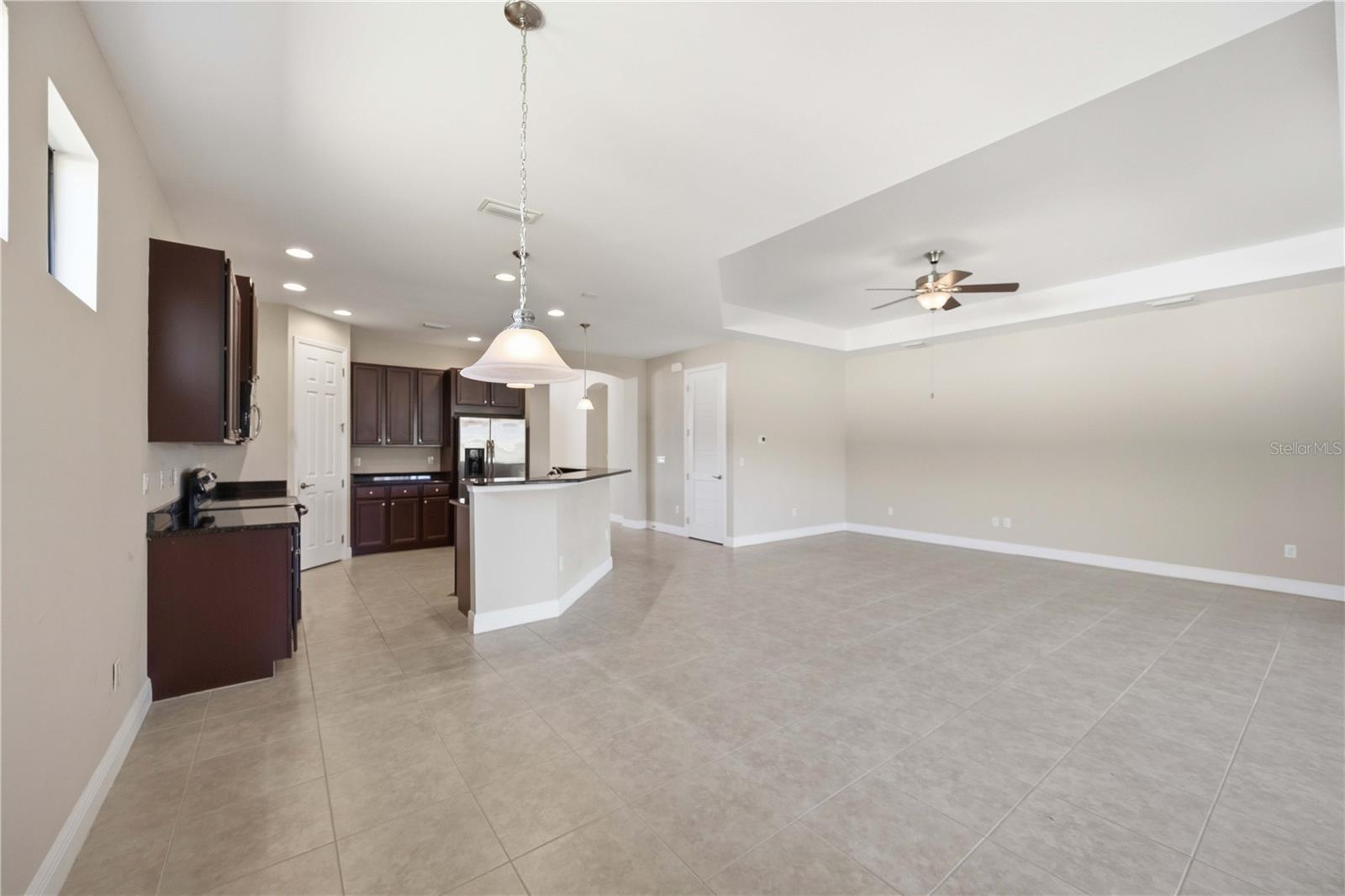 WILLOW CHASE - Residential
