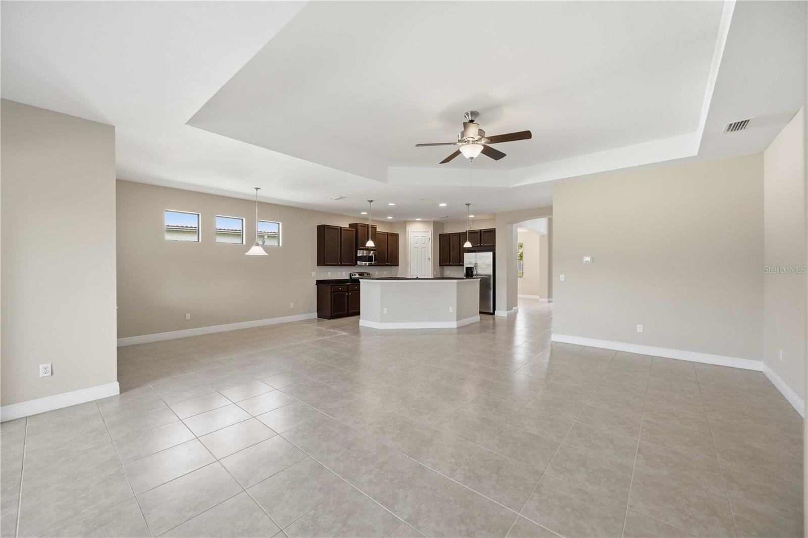 WILLOW CHASE - Residential