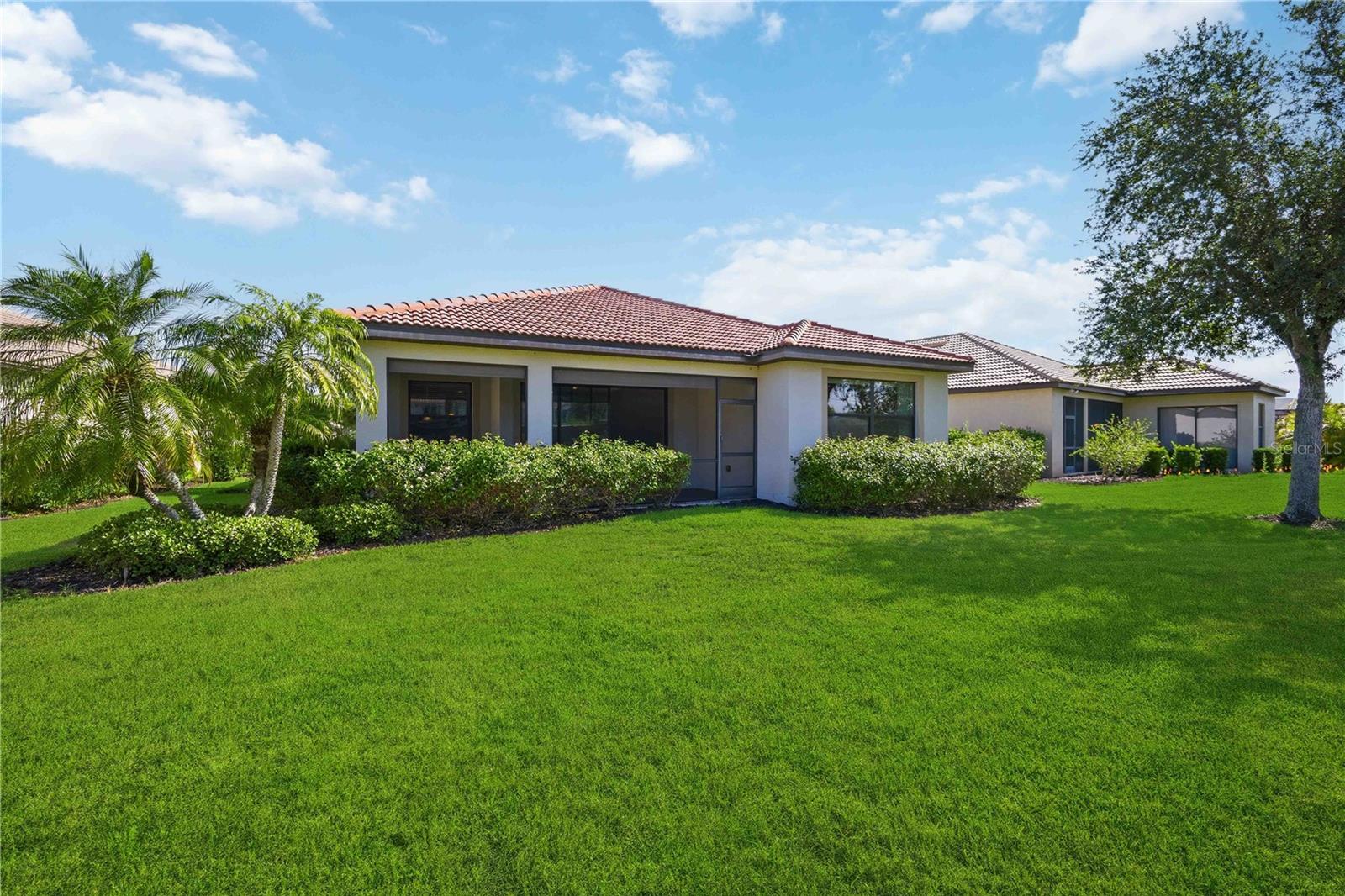 WILLOW CHASE - Residential