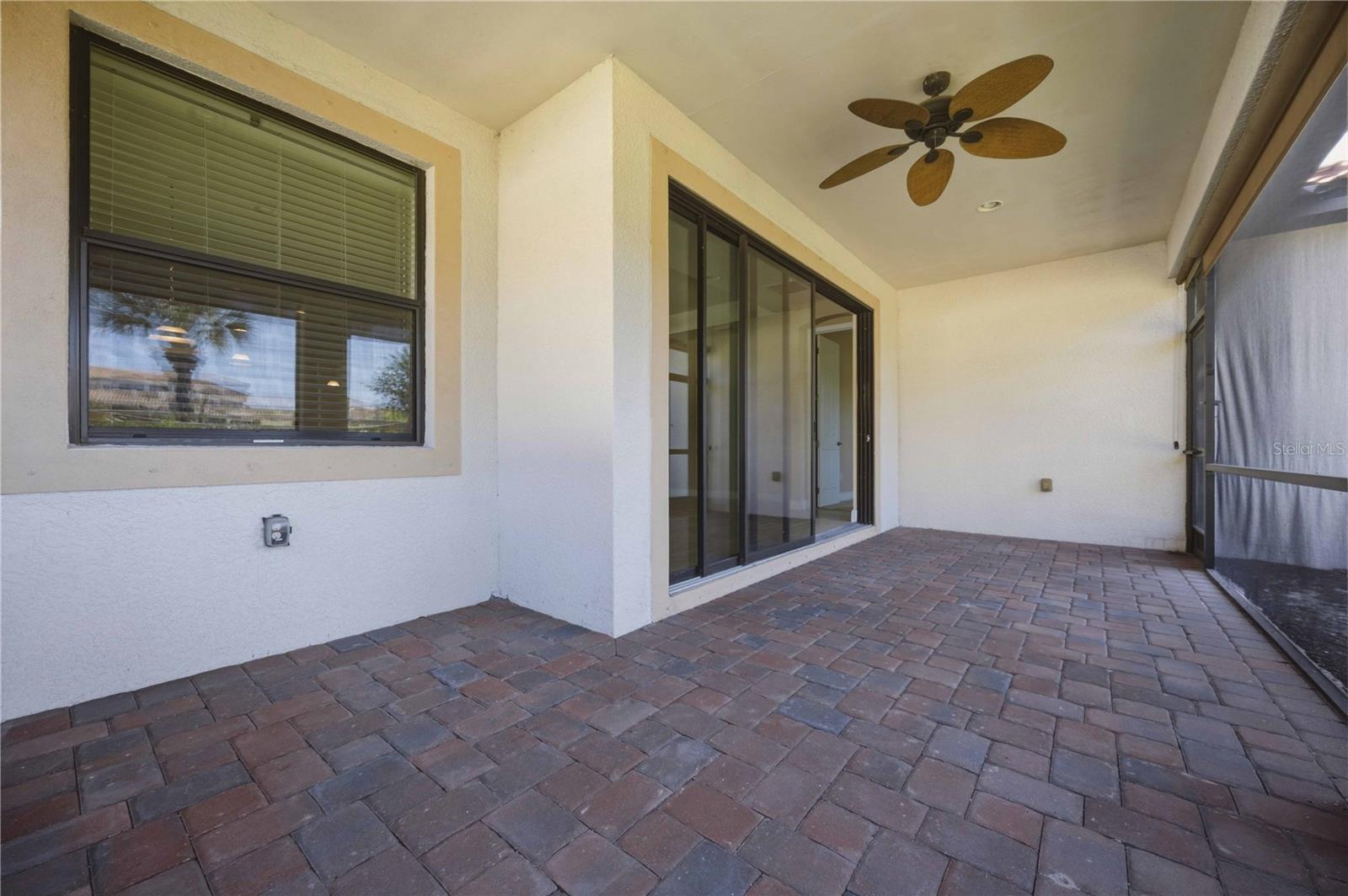 WILLOW CHASE - Residential