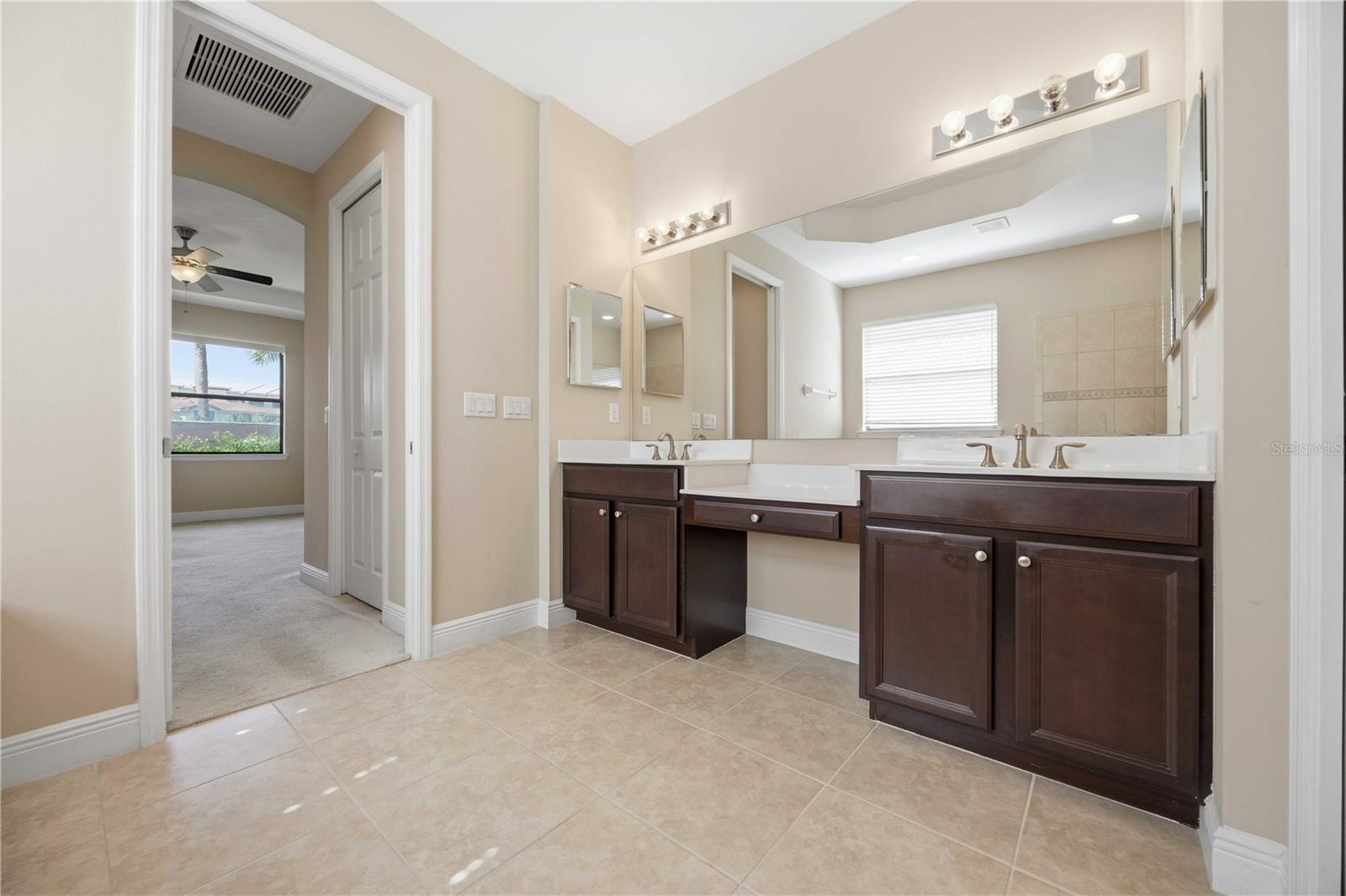 WILLOW CHASE - Residential