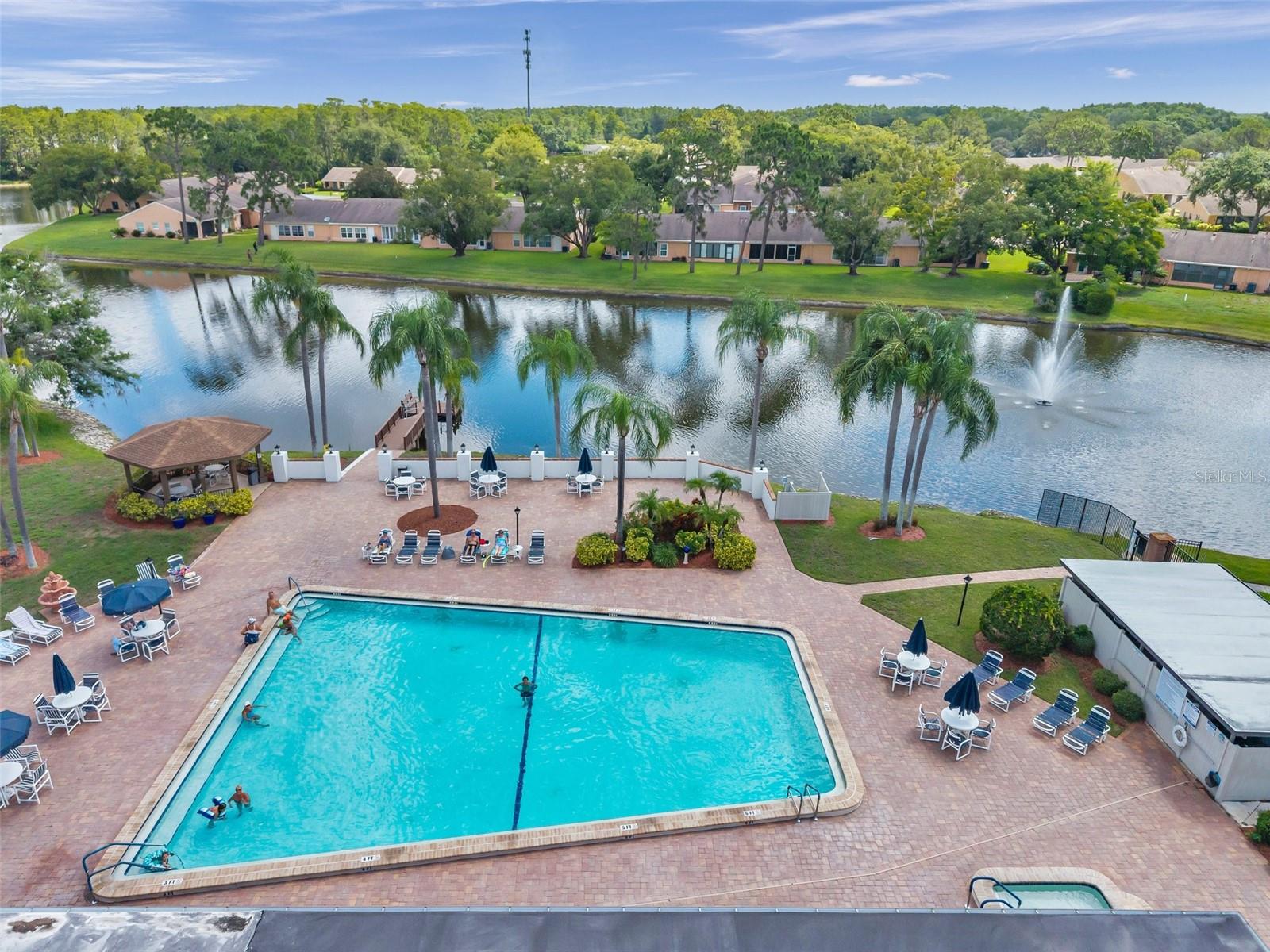 HERITAGE LAKE - Residential