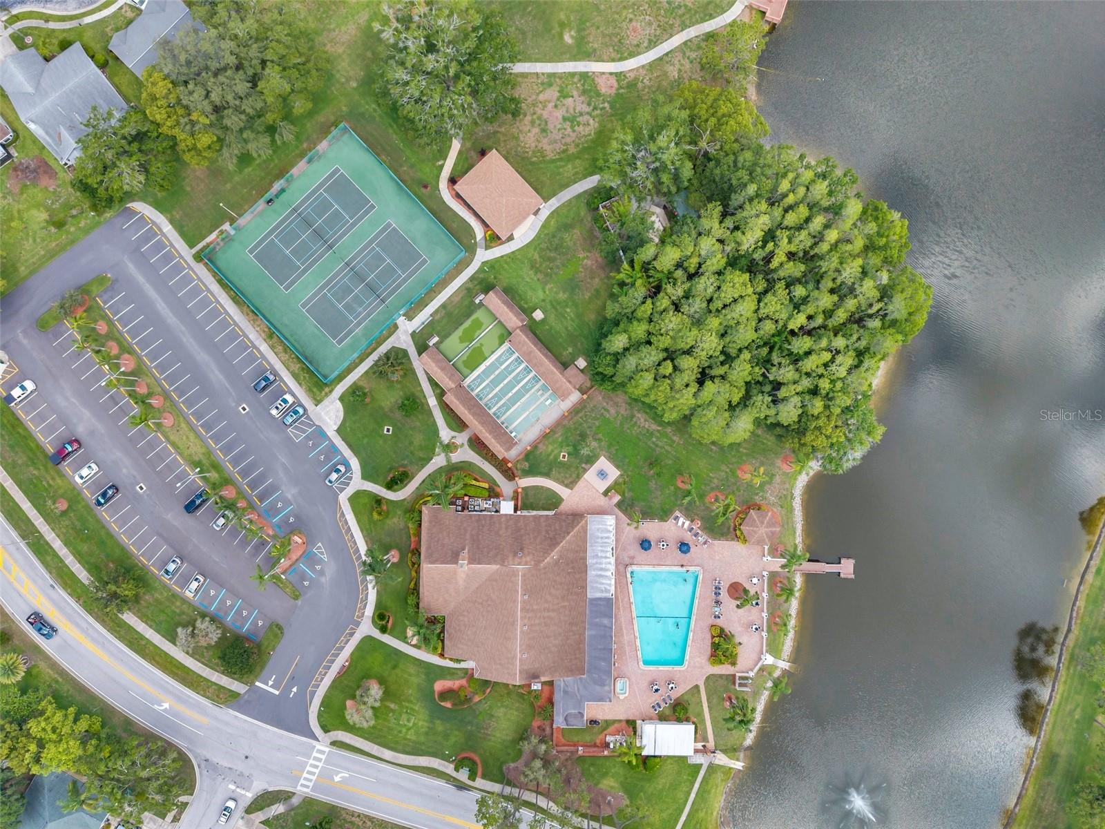 HERITAGE LAKE - Residential