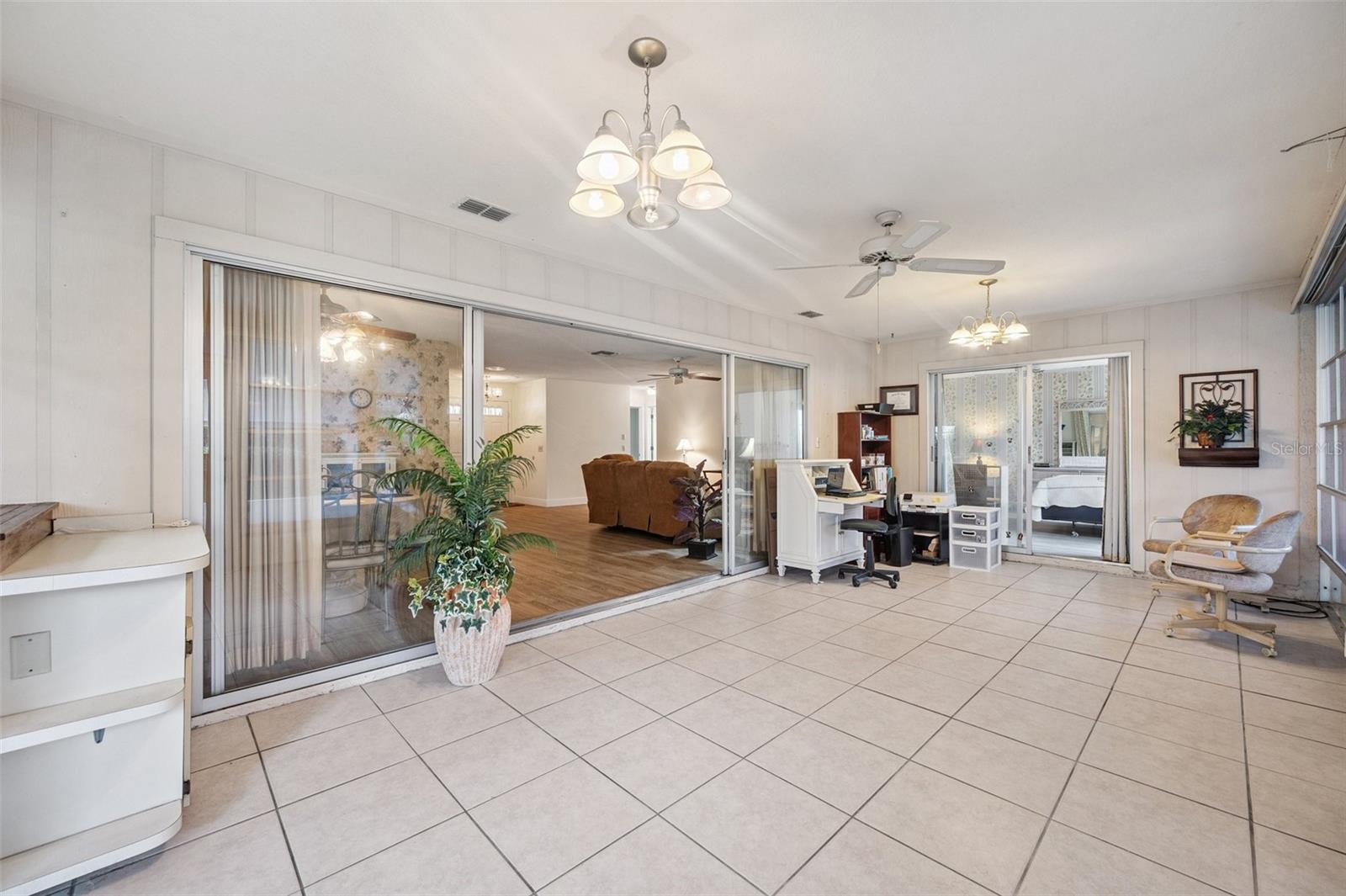 HERITAGE LAKE - Residential