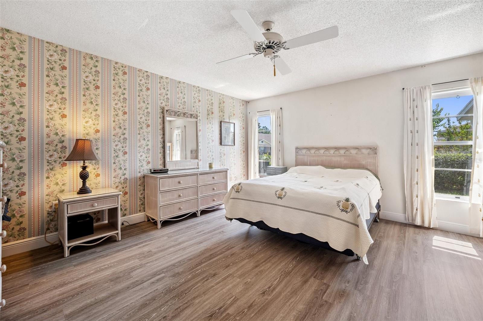 HERITAGE LAKE - Residential