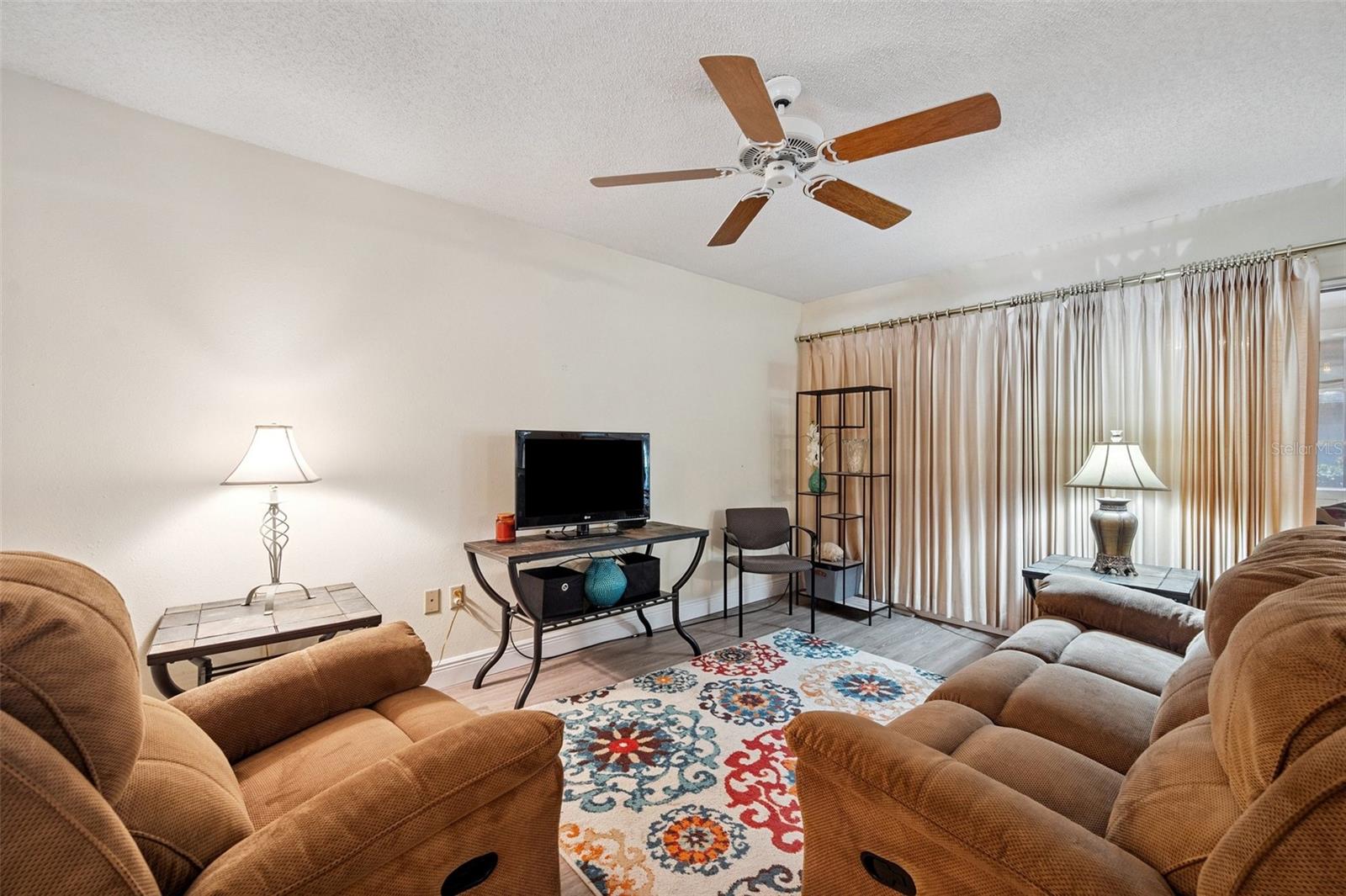 HERITAGE LAKE - Residential