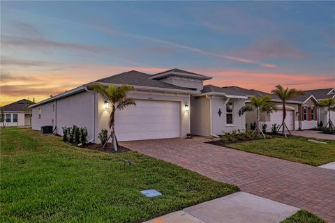 A home in PORT CHARLOTTE