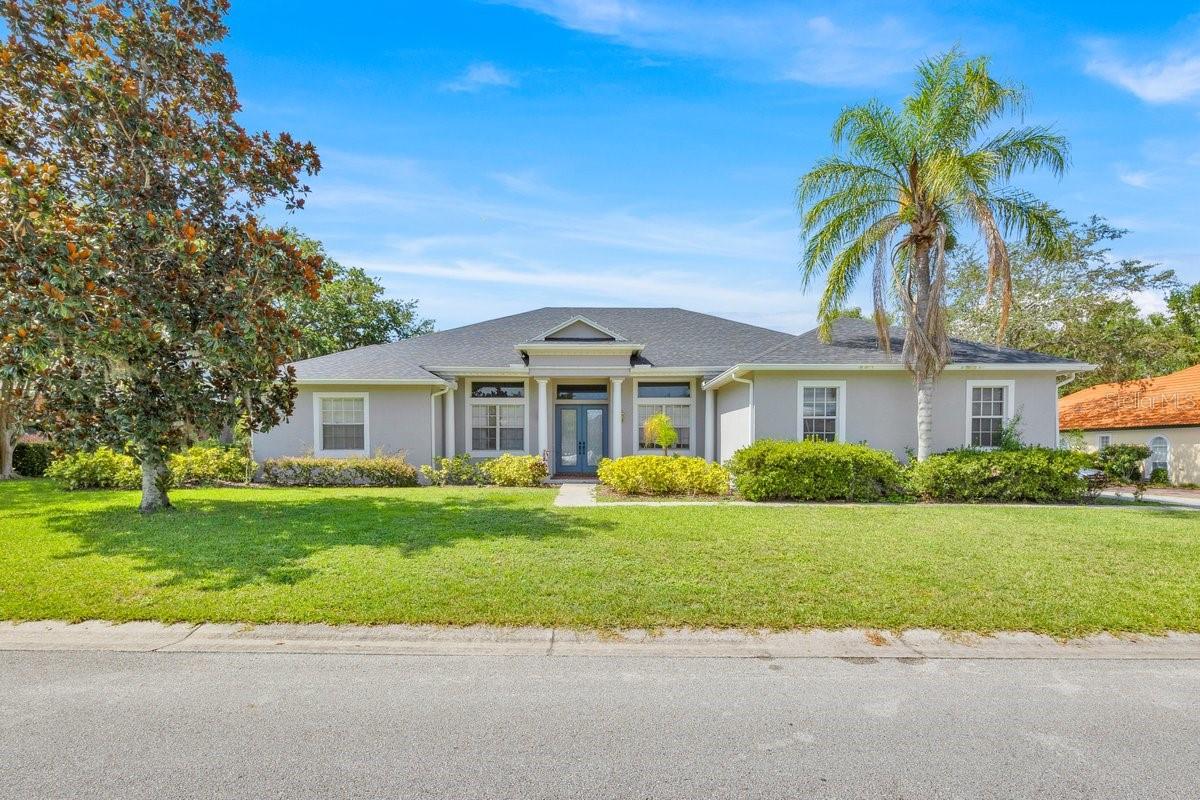 Price Improvement!
Elegant 4 Bedroom, 3 Bath Home in Lakeland's Most Sought After Gated Community
Located in one of the area’s most sought-after gated luxury communities, this stunning home features four spacious bedrooms and three full bathrooms. The property boasts solid wood flooring throughout, a newer roof, and a large screened-in lanai perfect for relaxing or entertaining.
Enjoy a chef’s kitchen with stainless steel appliances, and take advantage of the generously sized lot offering both privacy and space. This home is ideal for those seeking comfort, style, and the security of a well-established neighborhood.