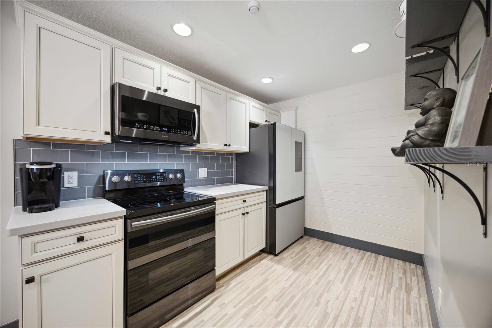 ISLES OF SARASOTA - Residential Lease