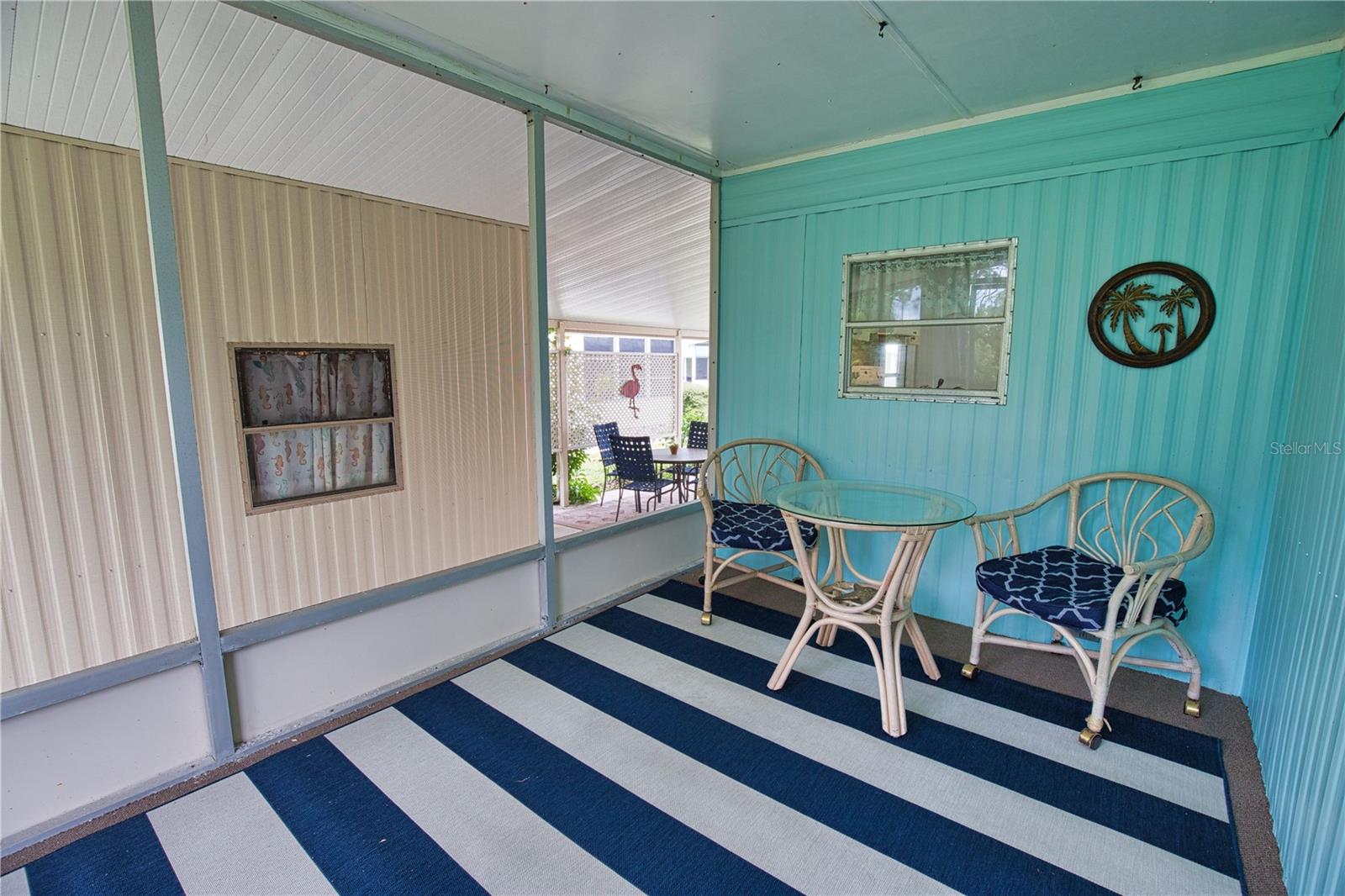 POLYNESIAN VILLAGE - Residential