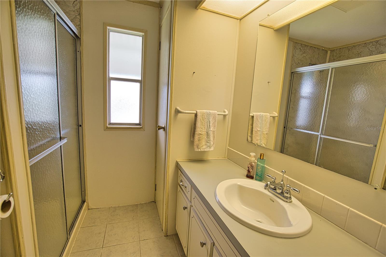 POLYNESIAN VILLAGE - Residential