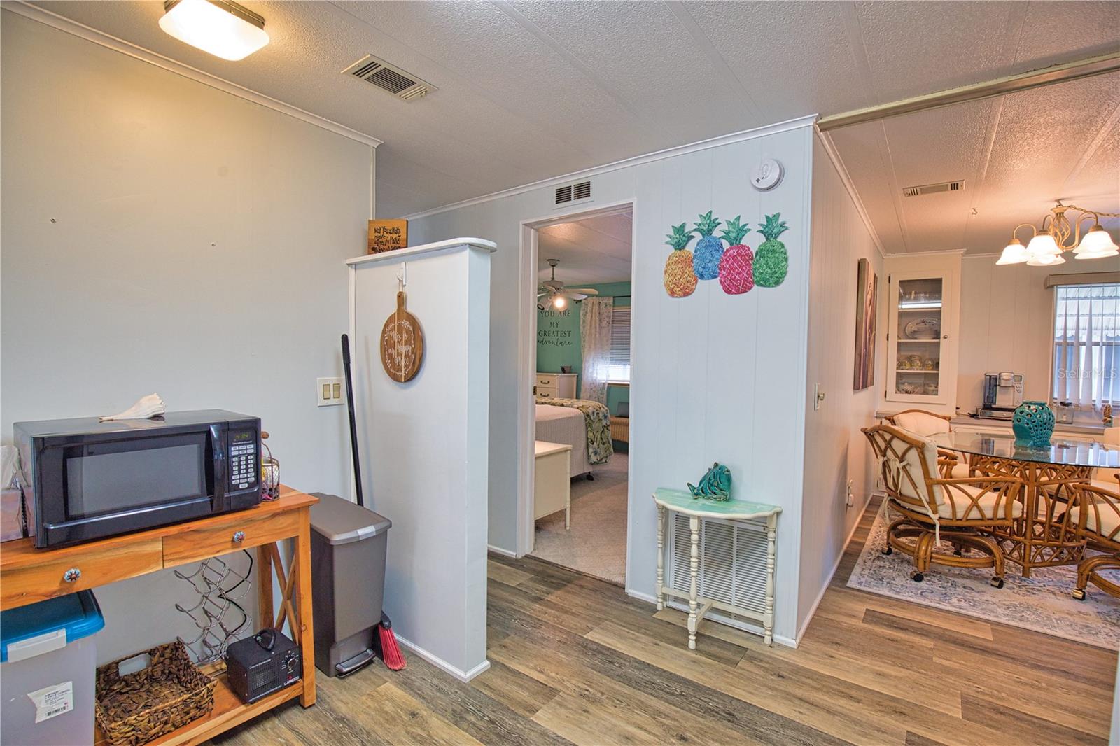 POLYNESIAN VILLAGE - Residential