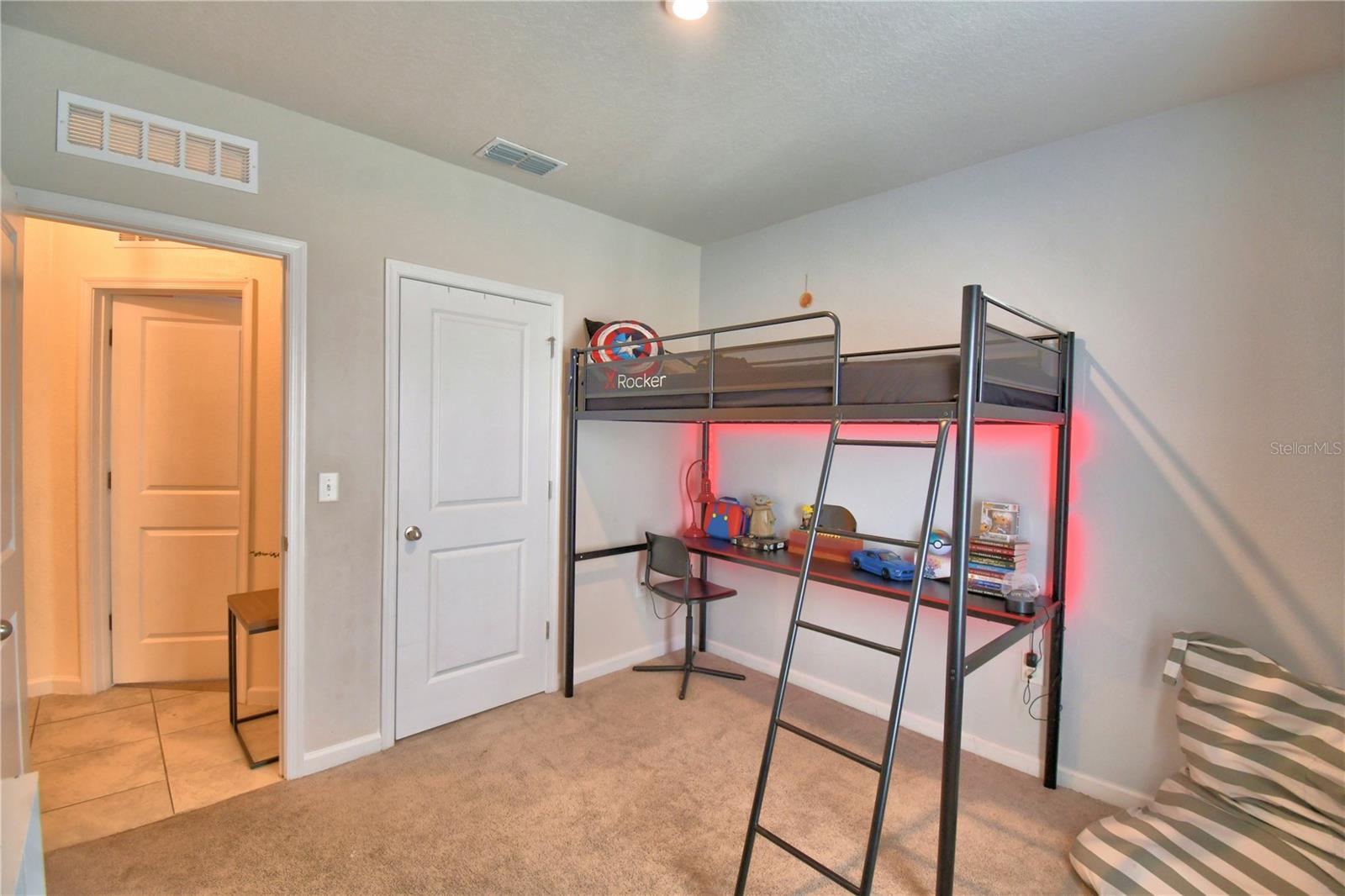 EAGLE LANDING PHASE I - Residential