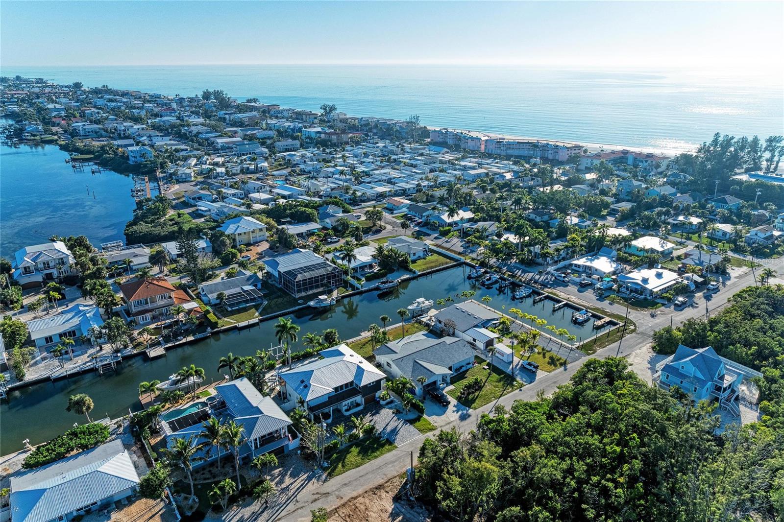 SUNRISE PARK - Residential