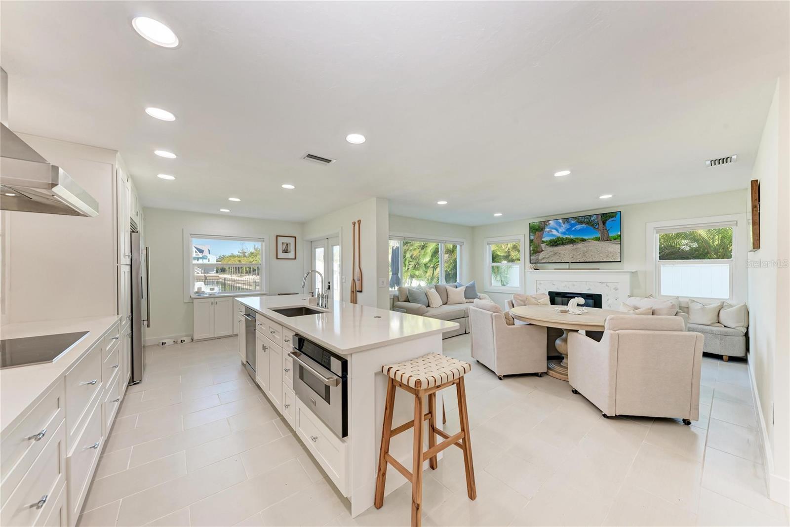 SUNRISE PARK - Residential